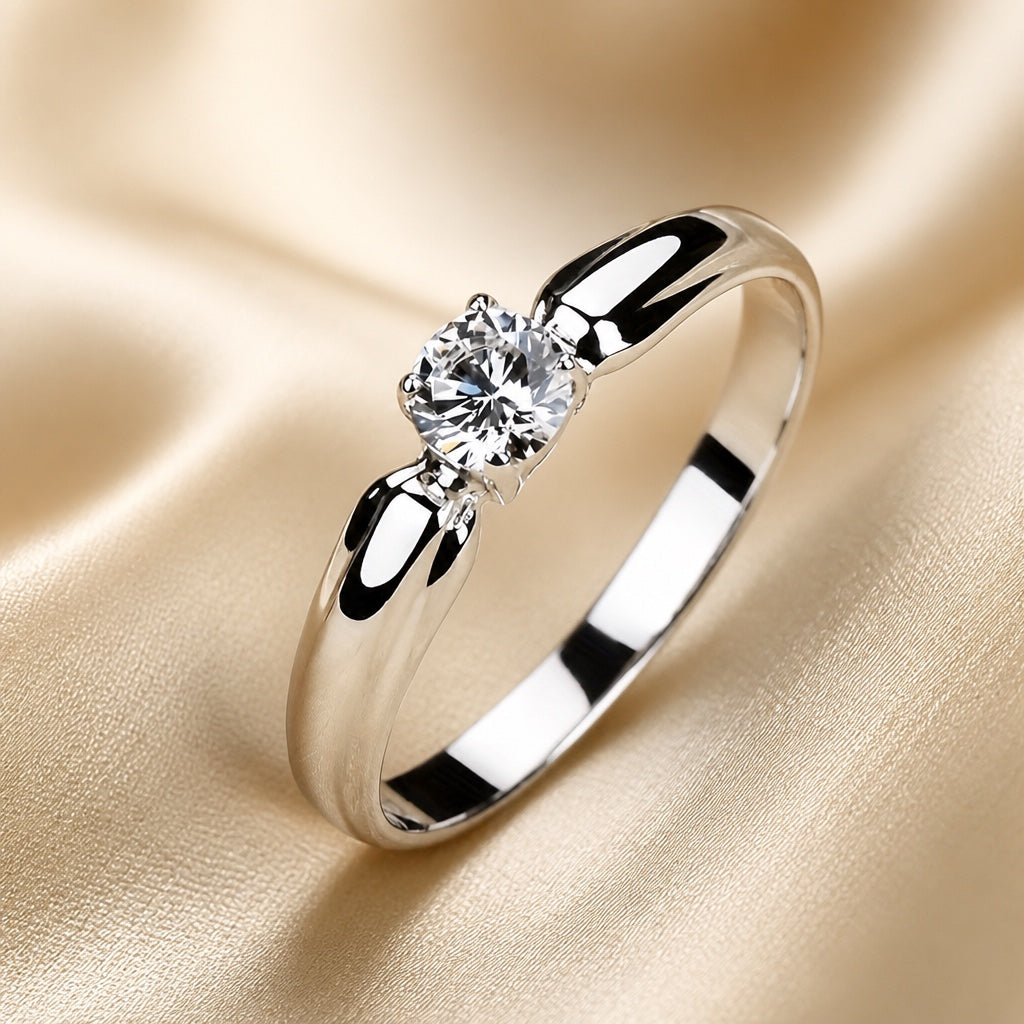 Anillo Minimalista Plateado con Cristal