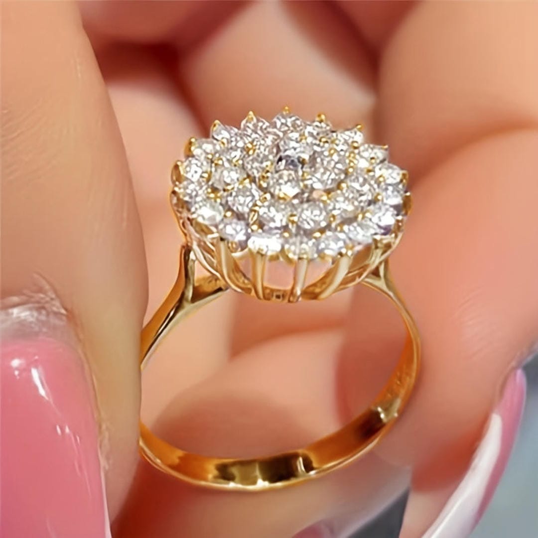 Anillo Halo racimo de cristales