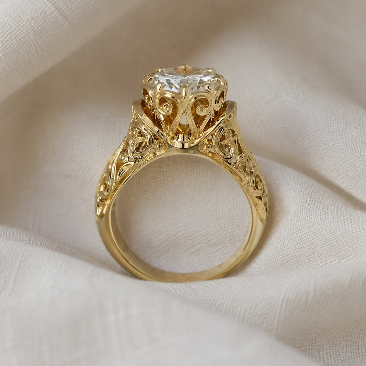 Anillo Exótico con Cristales