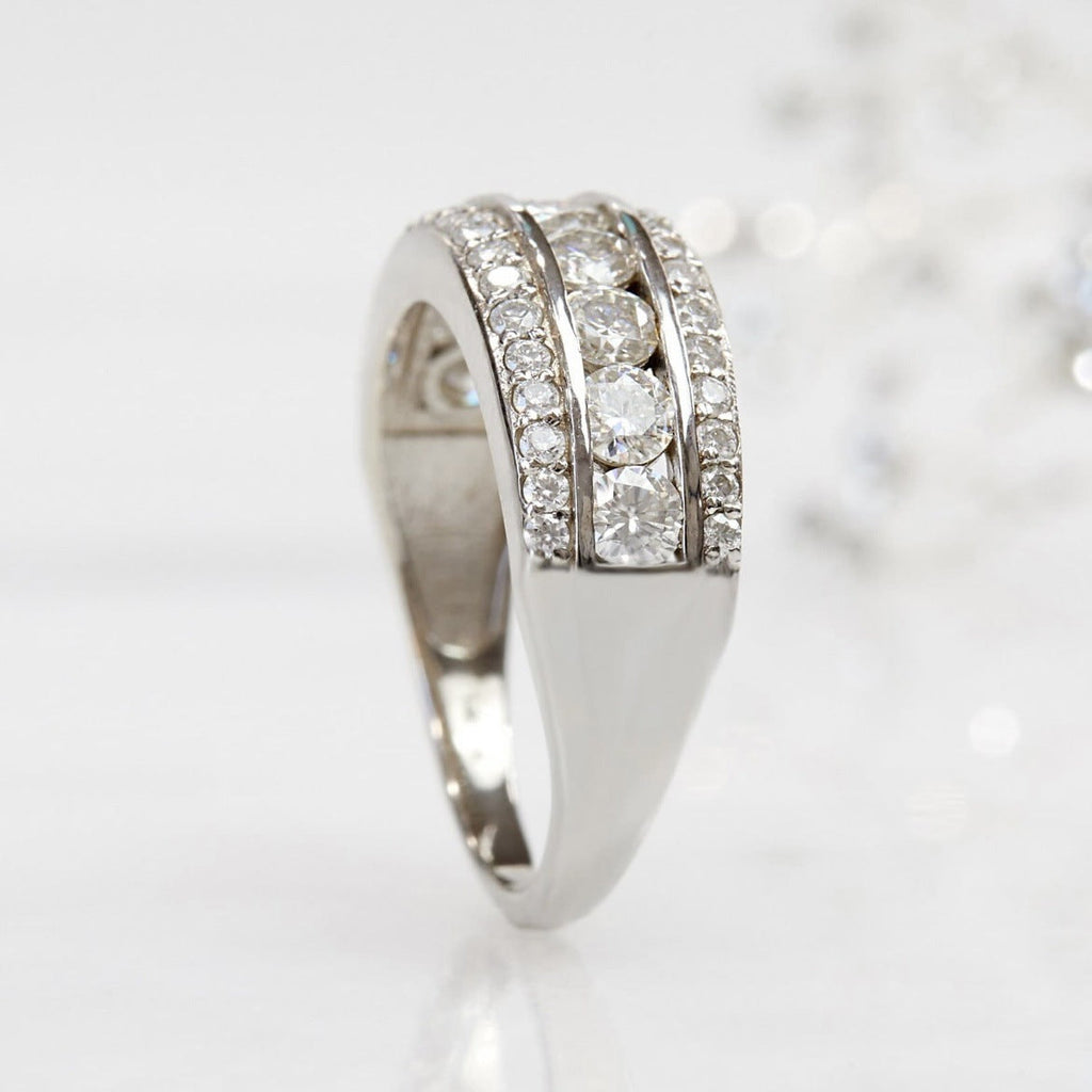 Anillo Plateado con Piedra