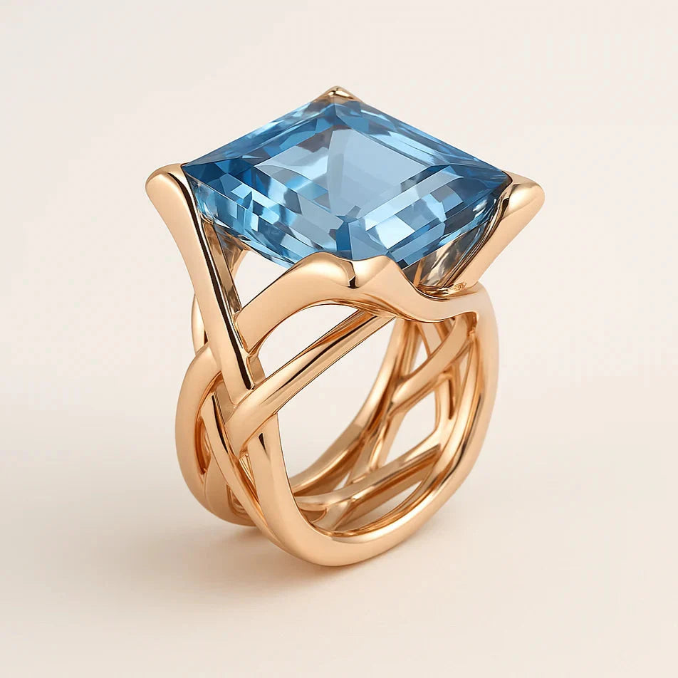Anillo Dorado Vintage con Piedra Azul
