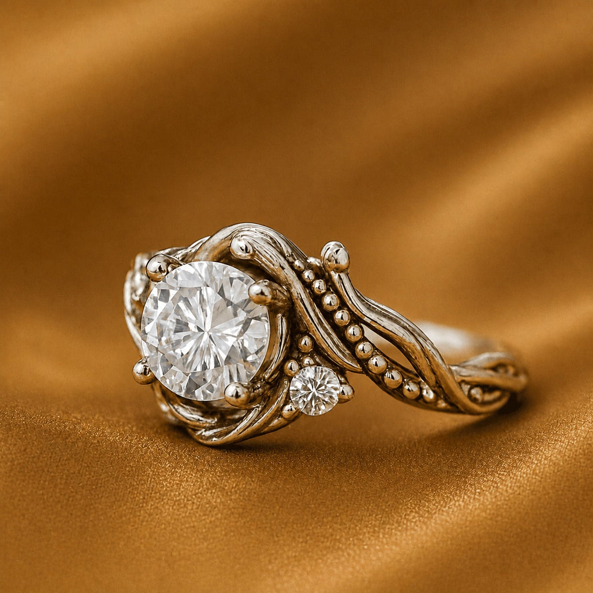 Anillo Rama Plateado con Cristales